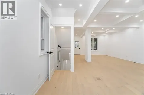 285 Charlton Avenue West Hamilton ON L8P 2E4