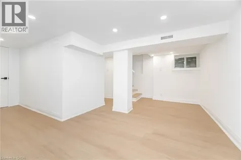 285 Charlton Avenue West Hamilton ON L8P 2E4
