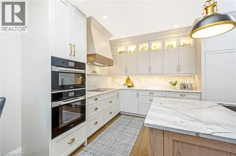 3168 Watercliffe Court Oakville ON L6M 0K7