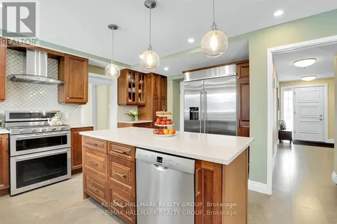 1712 Playfair Drive Ottawa ON K1H 5S6