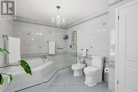 1712 Playfair Drive Ottawa ON K1H 5S6