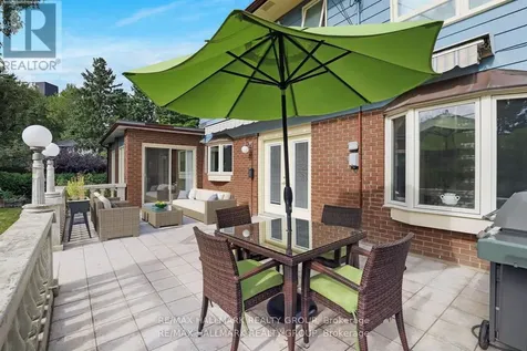 1712 Playfair Drive Ottawa ON K1H 5S6