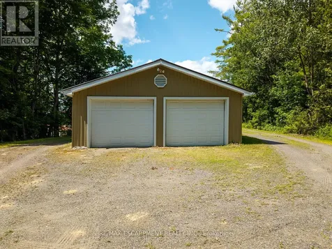 32 10th Concession Road Seguin ON P2A 2W8
