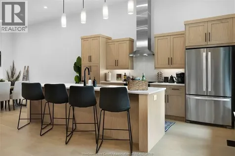 572 Lily Mac Boulevard Windsor ON N6E 3N7