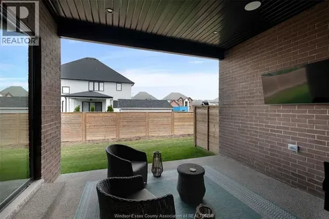 572 Lily Mac Boulevard Windsor ON N6E 3N7