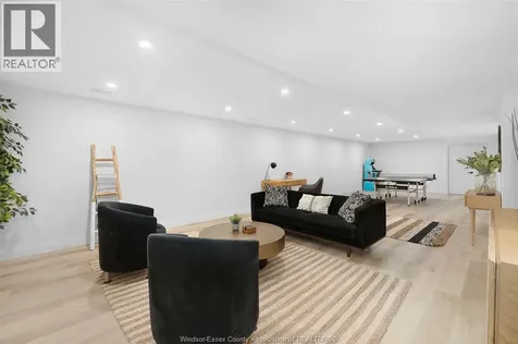 572 Lily Mac Boulevard Windsor ON N6E 3N7