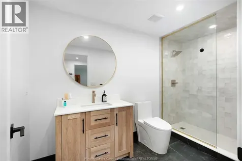 572 Lily Mac Boulevard Windsor ON N6E 3N7