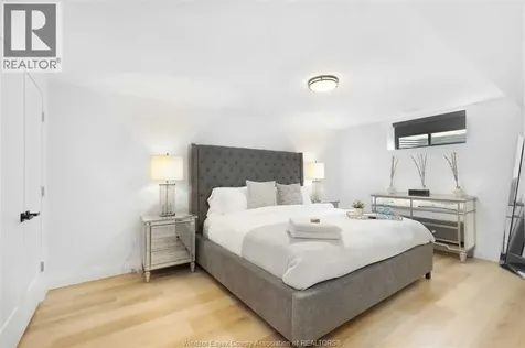 572 Lily Mac Boulevard Windsor ON N6E 3N7
