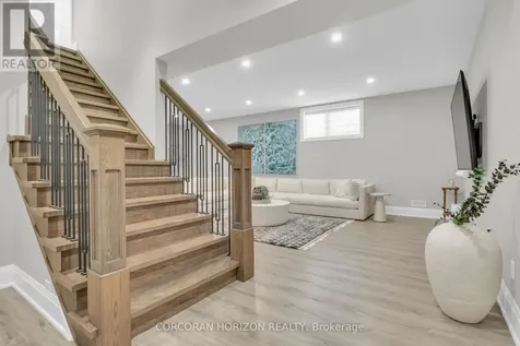 908 Fall Harvest Court Kitchener ON N2P 2M2