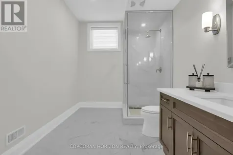 908 Fall Harvest Court Kitchener ON N2P 2M2