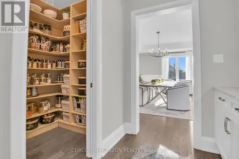 908 Fall Harvest Court Kitchener ON N2P 2M2
