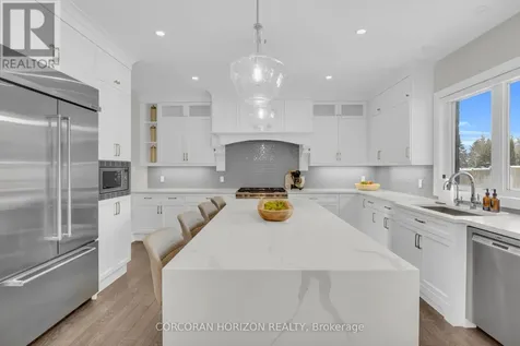 908 Fall Harvest Court Kitchener ON N2P 2M2