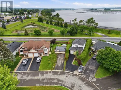 2165 Cecile Crescent Clarence-rockland ON K4K 1S4