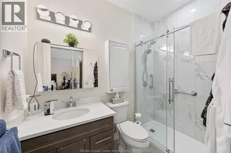 1888 Westview Lasalle ON N9H 0M1