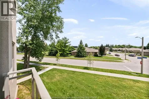 1888 Westview Lasalle ON N9H 0M1