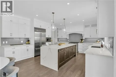 908 Fall Harvest Court Kitchener ON N2P 0G6