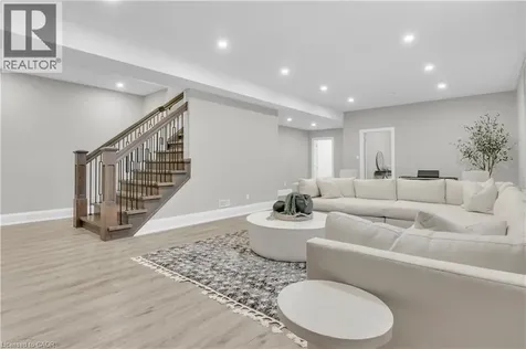 908 Fall Harvest Court Kitchener ON N2P 0G6