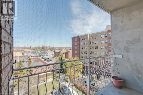 32 Tannery Street Mississauga ON L5M 6T6