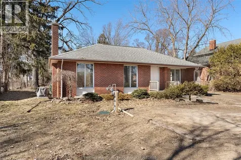132 Division Street North Kingsville ON N9Y 1E4