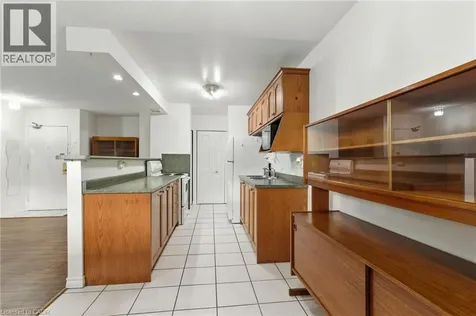 264 Oakdale Avenue St. Catharines ON L2P 2K4
