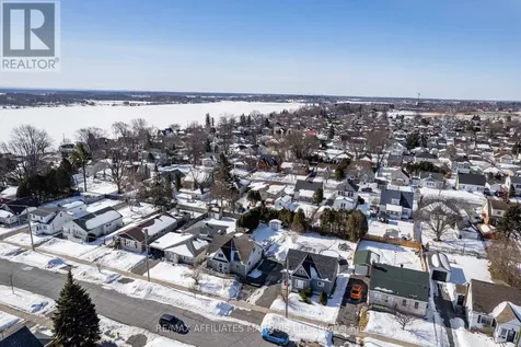 25 Dunbar Avenue Cornwall ON K6H 5M6