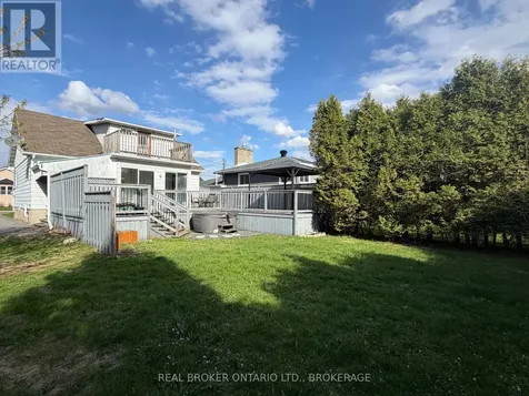 25 Dunbar Avenue Cornwall ON K6H 5M6