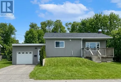 7510 Roger Stevens Drive Montague ON K7A 4X9