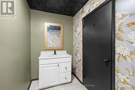 162-164 Metcalfe Street Ottawa ON K2P 1P2