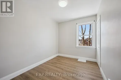 253 Sydney Street South Kitchener ON N2G 3V8