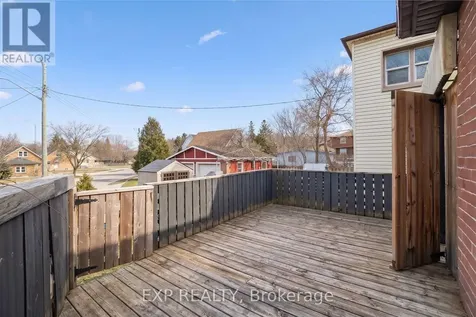253 Sydney Street South Kitchener ON N2G 3V8