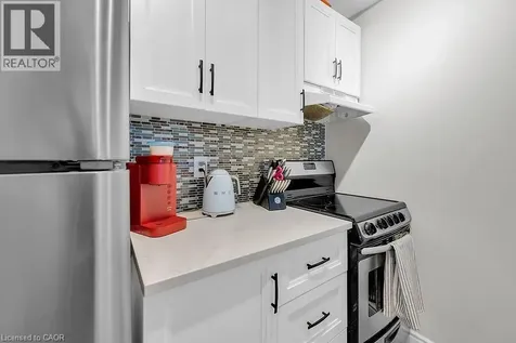 141 Catharine Street South Hamilton ON L8N 2J7