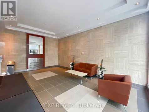 396 Cooper Street Ottawa ON K2P 2H7
