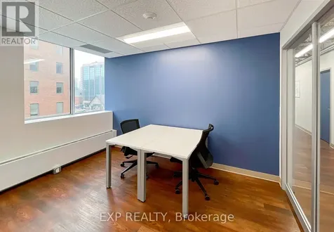 396 Cooper Street Ottawa ON K2P 2H7