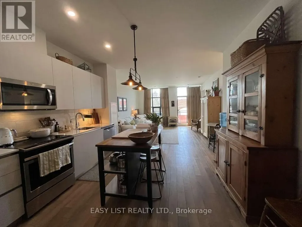 21 Matchedash Street South Orillia ON L3V 4W4