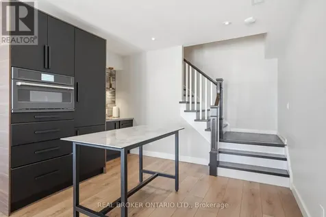 868 Danforth Place Burlington (bayview) ON L7T 1S2