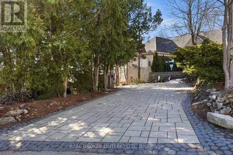 868 Danforth Place Burlington (bayview) ON L7T 1S2