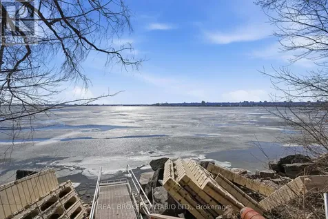868 Danforth Place Burlington (bayview) ON L7T 1S2