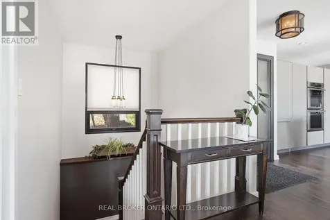 868 Danforth Place Burlington (bayview) ON L7T 1S2
