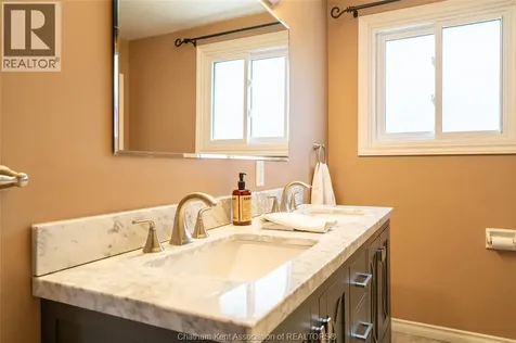 28 Tasan Crescent Chatham ON N7L 4V1