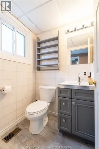 28 Tasan Crescent Chatham ON N7L 4V1