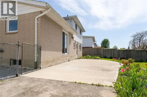 28 Tasan Crescent Chatham ON N7L 4V1