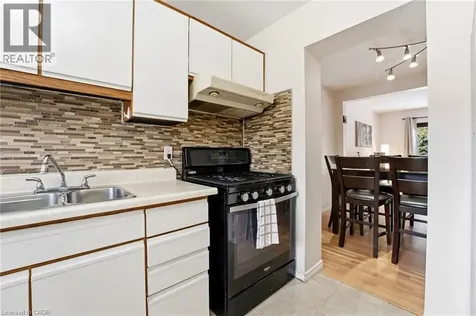 25 Garrow Drive Hamilton ON L9C 2X2