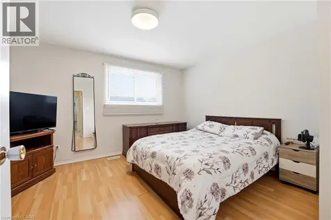 25 Garrow Drive Hamilton ON L9C 2X2