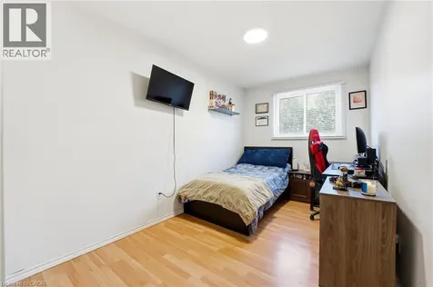 25 Garrow Drive Hamilton ON L9C 2X2