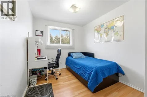 25 Garrow Drive Hamilton ON L9C 2X2