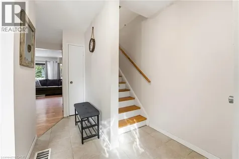 25 Garrow Drive Hamilton ON L9C 2X2