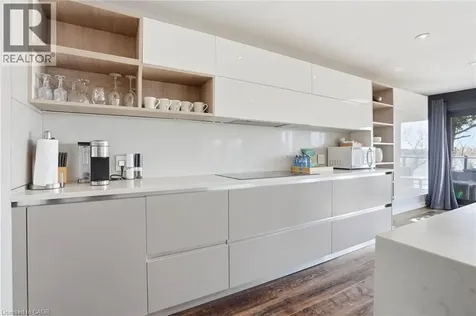 868 Danforth Place Burlington ON L7T 1S2