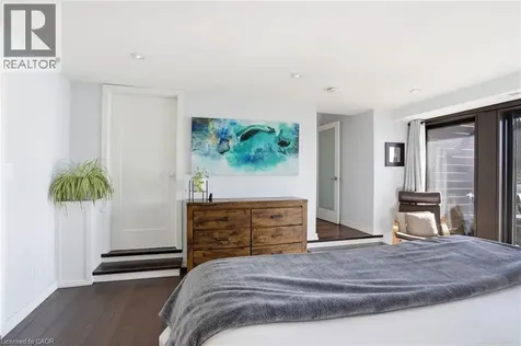 868 Danforth Place Burlington ON L7T 1S2