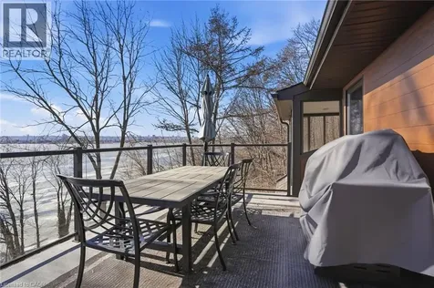 868 Danforth Place Burlington ON L7T 1S2