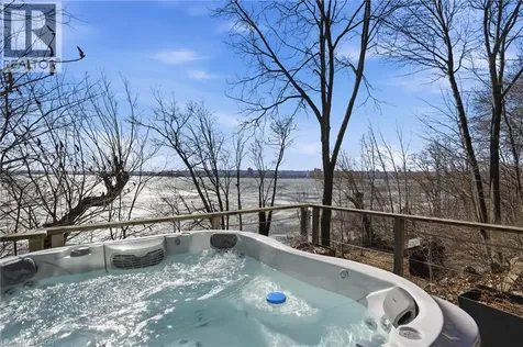 868 Danforth Place Burlington ON L7T 1S2